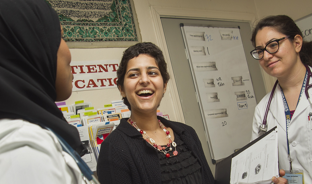 Simrin Atwal with colleagues at the Shifa Clinic in Sacramento, California